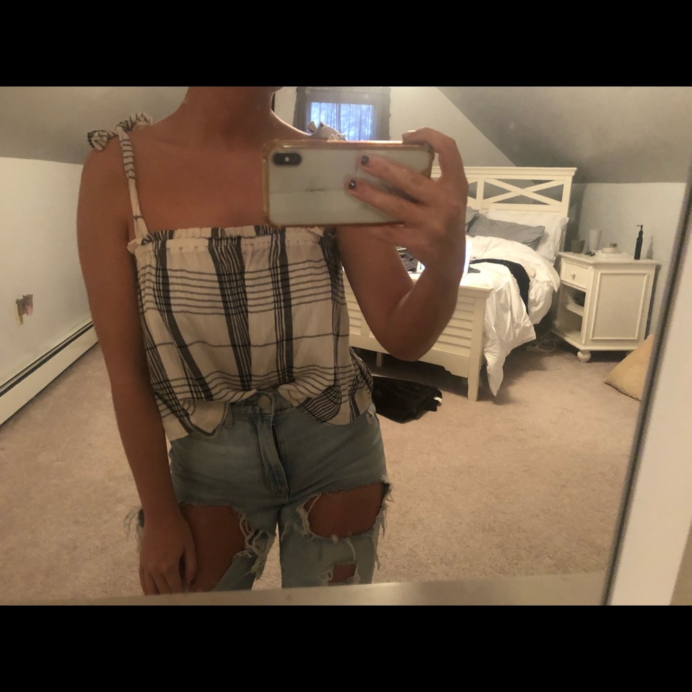 Crop tank top